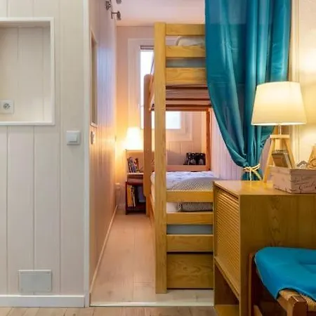 Chez Laurence - élégant Climatisé Avec Wifi Et Parking Appartement *