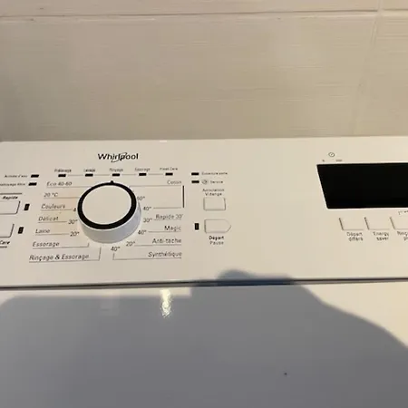Appartement Chez Laurence - élégant Climatisé Avec Wifi Et Parking *
